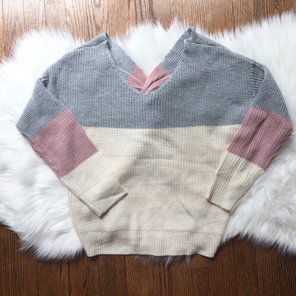 ❗️LAST❗️Mauve & Grey Twist Back Sweater - Picture 5 of 6